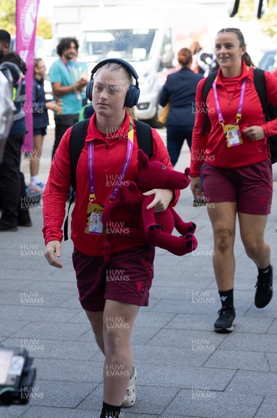 300825 - Canada v Wales, Women’s Rugby World Cup - Seren Lockwood of Wales arrives at the stadium ahead of the match against Canada