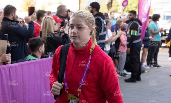 300825 - Canada v Wales, Women’s Rugby World Cup - Bethan Lewis of Wales arrives at the stadium ahead of the match against Canada