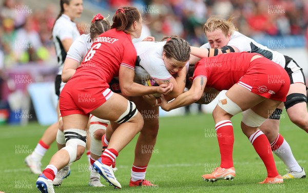 300825 - Canada v Wales, Women’s Rugby World Cup - Maisie Davies of Wales charges forward