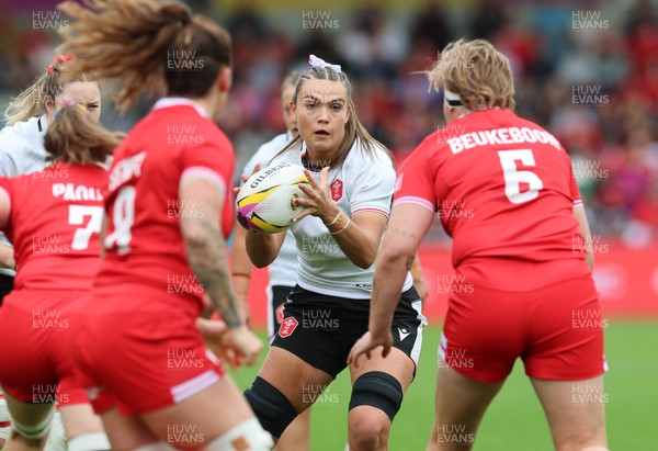 300825 - Canada v Wales, Women’s Rugby World Cup - Bryonie King of Wales