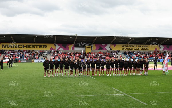 300825 - Canada v Wales, Women’s Rugby World Cup - The Wales team line up for the anthems