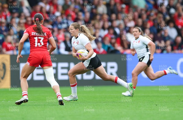 300825 - Canada v Wales, Women’s Rugby World Cup - Carys Cox of Wales