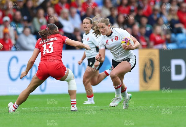 300825 - Canada v Wales, Women’s Rugby World Cup - Carys Cox of Wales