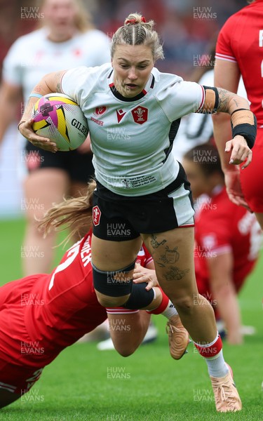 300825 - Canada v Wales, Women’s Rugby World Cup - Keira Bevan of Wales