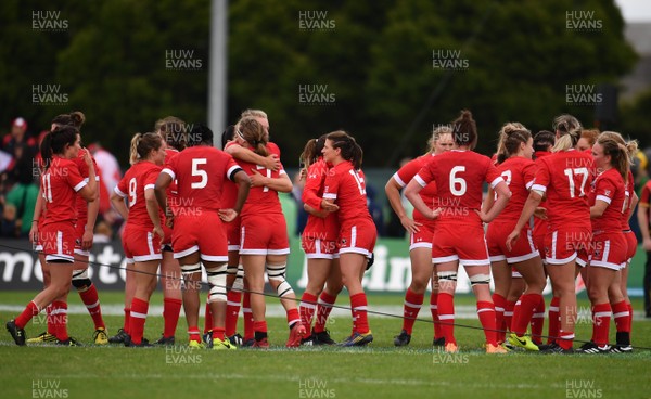 130817 - Canada v Wales - Women's Rugby World Cup - Canada players celebrate
