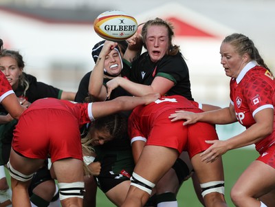 270822 - Canada Women v Wales Women, Summer 15’s World Cup Warm up match - Beth Lewis of Wales and Abbie Fleming of Wales look to win the ball in the lineout