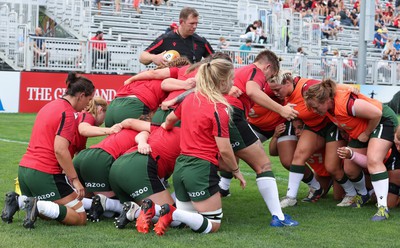 270822 - Canada Women v Wales Women, Summer 15’s World Cup Warm up match - Wales head coach Ioan Cunningham oversees scrummaging warmup