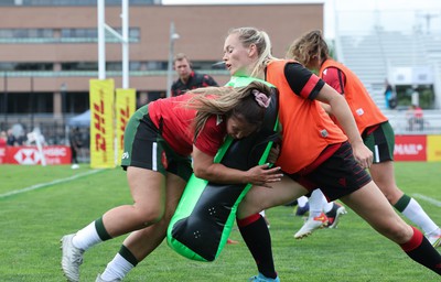 270822 - Canada Women v Wales Women, Summer 15’s World Cup Warm up match - The Wales Women team warm up ahead of the match