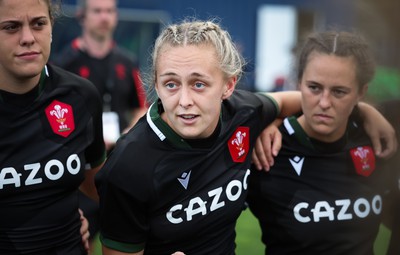 270822 - Canada Women v Wales Women, Summer 15’s World Cup Warm up match - Wales captain Hannah Jones speaks to the players at the end of the match