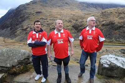 24.03.10 -  Brains Captains Kilimanjaro Climb - (L-R)Robert Jones, Garin Jenkins and Eddie Butler after a climb up Snowdon in preparation for the Brains Captains Kilimanjaro Climb. 