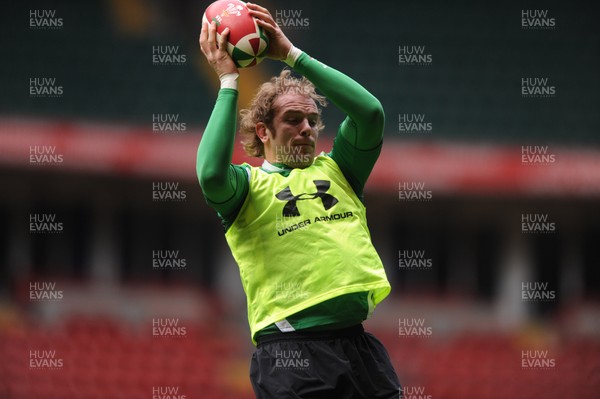 12.02.10 Wales rugby training... Alun-Wyn Jones. 