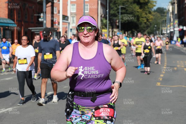 030923 - Cardiff CDF 10K - Runners in Westgate Street