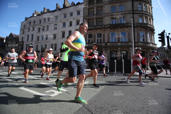 030923 - Cardiff CDF 10K - Runners in Westgate Street