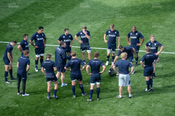 200813 - Cardiff Blues Artificial Pitch Unveiling at Cardiff Arms Park -Cardiff Blues players train on the new artificial pitch at Cardiff Arms Park