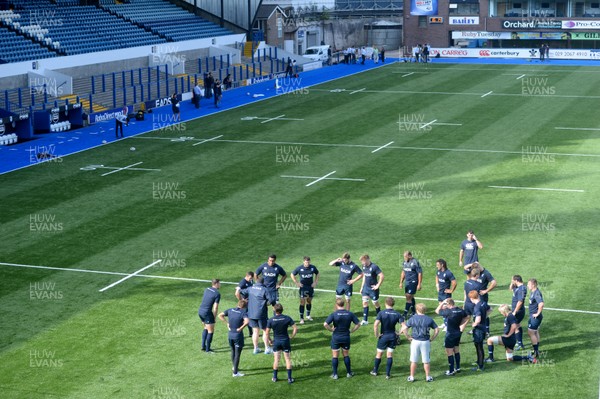 200813 - Cardiff Blues Artificial Pitch Unveiling at Cardiff Arms Park -Cardiff Blues players train on the new artificial pitch at Cardiff Arms Park