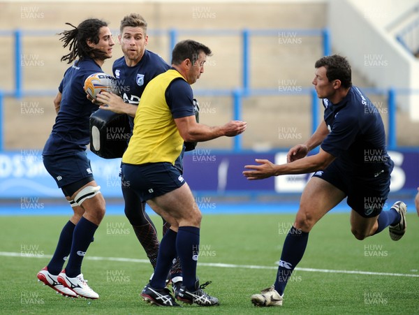 200313 - Cardiff Blues Training - Gavin Evans trains on the new pitch 