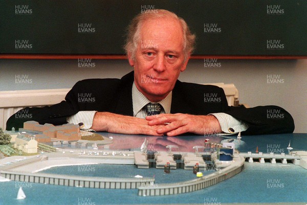 041193 - Picture shows Michael Boyce, chief executive of Cardiff Bay Development Cororation with a model of the Barrage