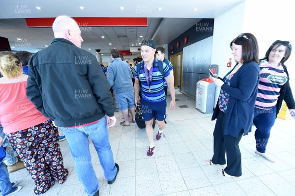130518 - Cardiff Blues Arrival - Jarrod Evans arrives at Cardiff Airport after winning the European Rugby Challenge Cup
