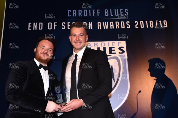 090519 - Cardiff Blues Awards - Jason Harries receives the Discovery of the Season Award