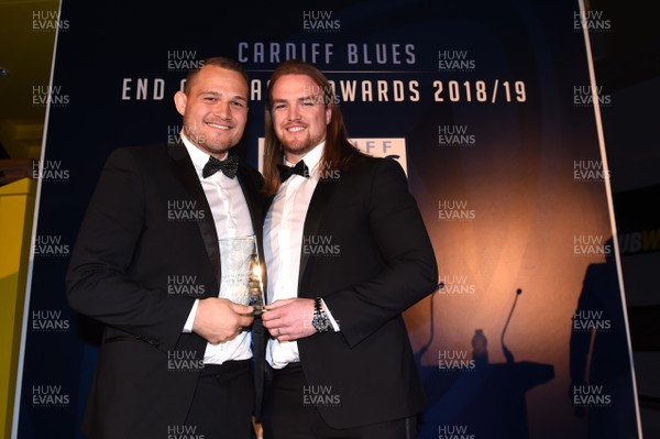 090519 - Cardiff Blues Awards - Olly Robinson receives the Players' Player of the Year Award from Kristian Dacey