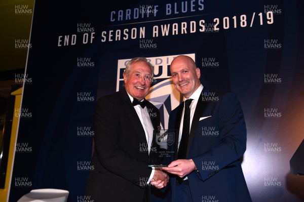 090519 - Cardiff Blues Awards - Cardiff Blues Chairman Alun Jones with Gareth Edwards