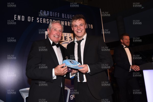 090519 - Cardiff Blues Awards - Jarrod Evans receives his 50th cap from Sir Gareth Edwards