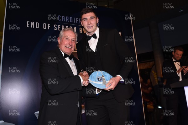 090519 - Cardiff Blues Awards - Seb Davies receives his 50th cap from Sir Gareth Edwards