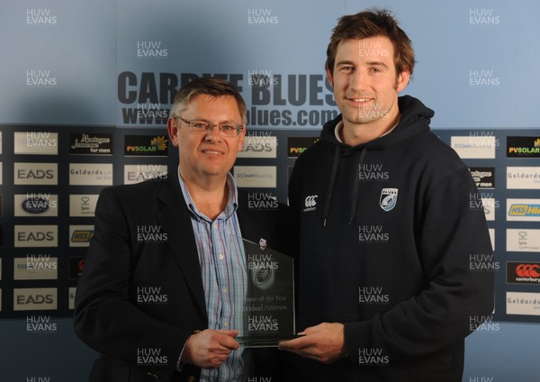 220412 - Cardiff Blues Awards Night -Michael Paterson with his Player of the Season Award