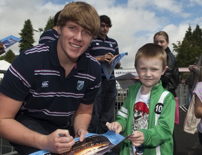 Cardiff Blues Big Eat Pontypridd 040812