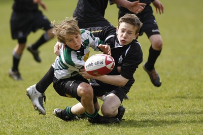 25.04.10 Cowbridge U12s v Rhiwbina U12s - Blues Cup - Action from The Under 12's Blues' cup Final: Cowbridge v Rhiwbina. 