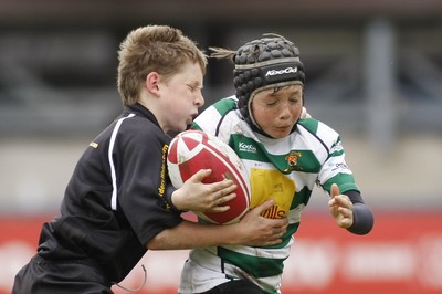 25.04.10 Cowbridge U12s v Rhiwbina U12s - Blues Cup - Action from The Under 12's Blues' cup Final: Cowbridge v Rhiwbina. 