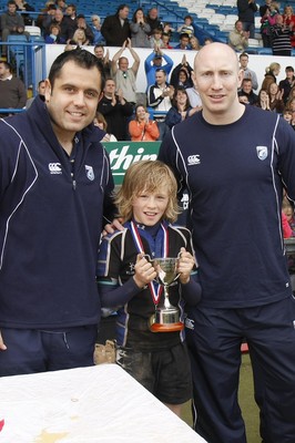 25.04.10 Rumney U11's v Gwernyfed U11's - Blues Cup - Gary Powell(L) & Tom Shanklyn present The Under 11's Blues' cup Final trophy to Rumney. 