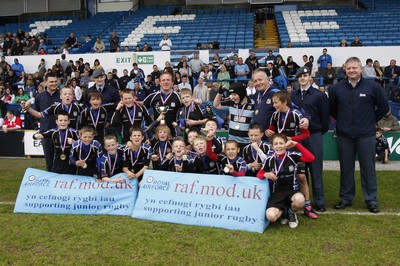 25.04.10 Rumney U11's v Gwernyfed U11's - Blues Cup - The Under 11's Blues' cup winners:  Rumney. 