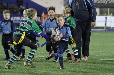 180316 - Cardiff Blues v Munster Rugby - GuinnessPro12 -Half time Under 8 Tag at The Cardiff Blues