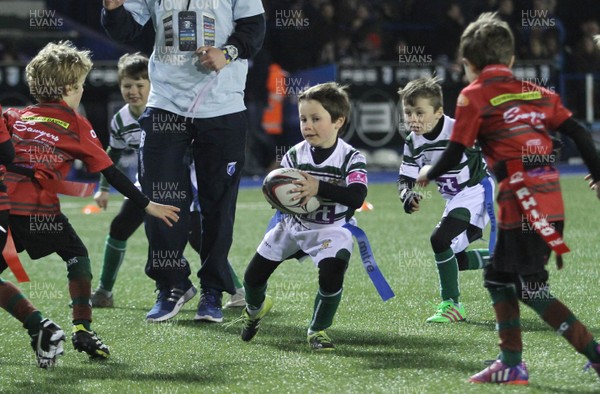 180316 - Cardiff Blues v Munster Rugby - GuinnessPro12 -Half time Under 8 Tag at The Cardiff Blues