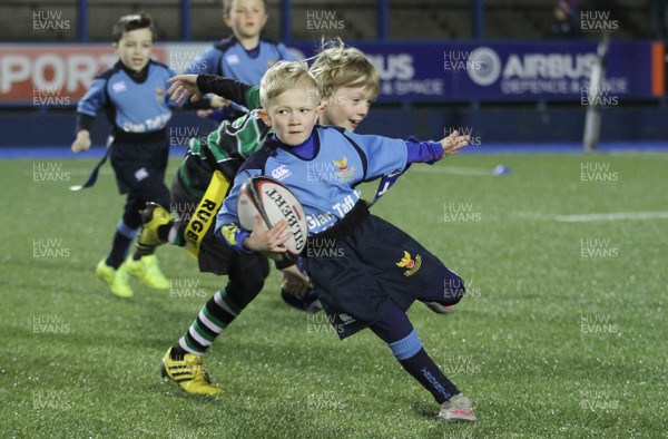 180316 - Cardiff Blues v Munster Rugby - GuinnessPro12 -Half time Under 8 Tag at The Cardiff Blues