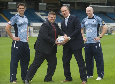 12.08.08...Cardiff Blues... Cardiff Blues Chief Executive Bob Norster with EADS DS Vice President Mike Simms  and Blues players Tom Shanklin and Jamie Roberts at the launch of the new sponsorship deal. 