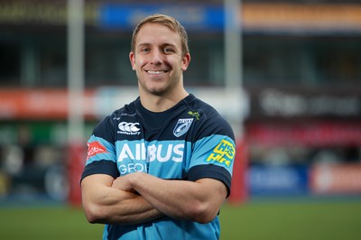 261114 - Cardiff Blues - New signing Tom Isaacs