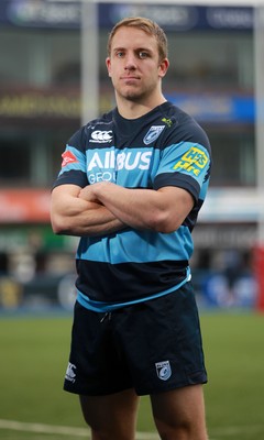 261114 - Cardiff Blues - New signing Tom Isaacs