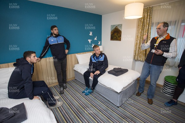 071217 - Cardiff Blues visit Ronald McDonald House at Noah's Ark Childrens Hospital at The Heath - Steven Stringler, Josh Turnbull and Gareth Anscombe are shown one of the bedrooms
