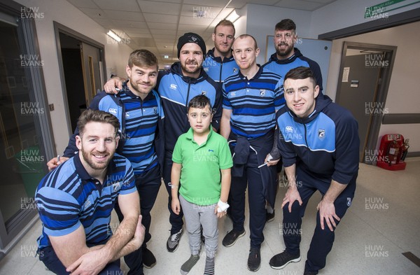 071217 - Cardiff Blues Children's Hospital Visit - Jake (aged 8) with blues players