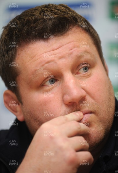 27.04.09 - Cardiff Blues Rugby Press Conference - Cardiff Blues Director of Rugby, Dai Young talks to reporters. 