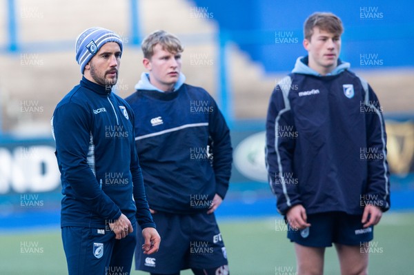 041219 - Cardiff Blues Rugby Training - Matthew Morgan during training