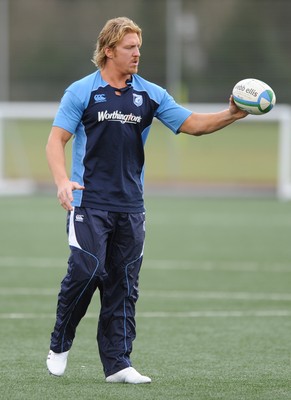 Cardiff Blues Rugby Training 070409