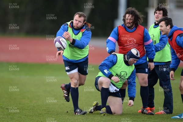 310315 - Cardiff Blues Rugby Training -Scott Andrews during training