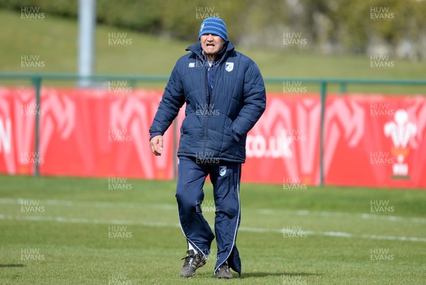 310315 - Cardiff Blues Rugby Training -Dale McIntosh during training