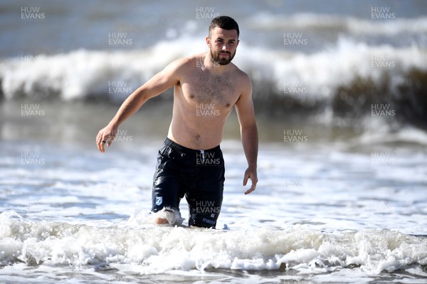 280720 - Cardiff Blues Sea Recovery - Aled Summerhill during sea recovery session at Barry Island