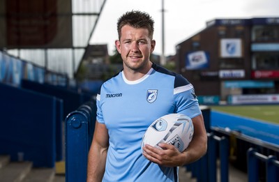 030718 - Cardiff Blues - Picture shows Blues new signing Jason Harries