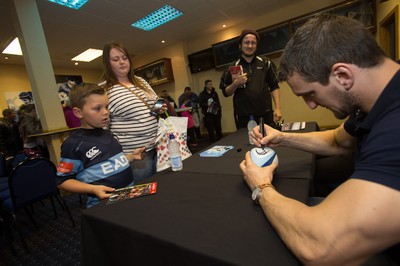 010514 - Sam Warburton and Leigh Halfpenny at Cardiff Blues signing session for fans - 
