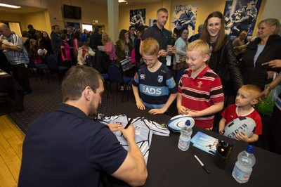 010514 - Sam Warburton and Leigh Halfpenny at Cardiff Blues signing session for fans - 
